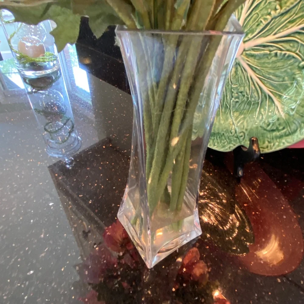 Vase with flowers in excellent condition